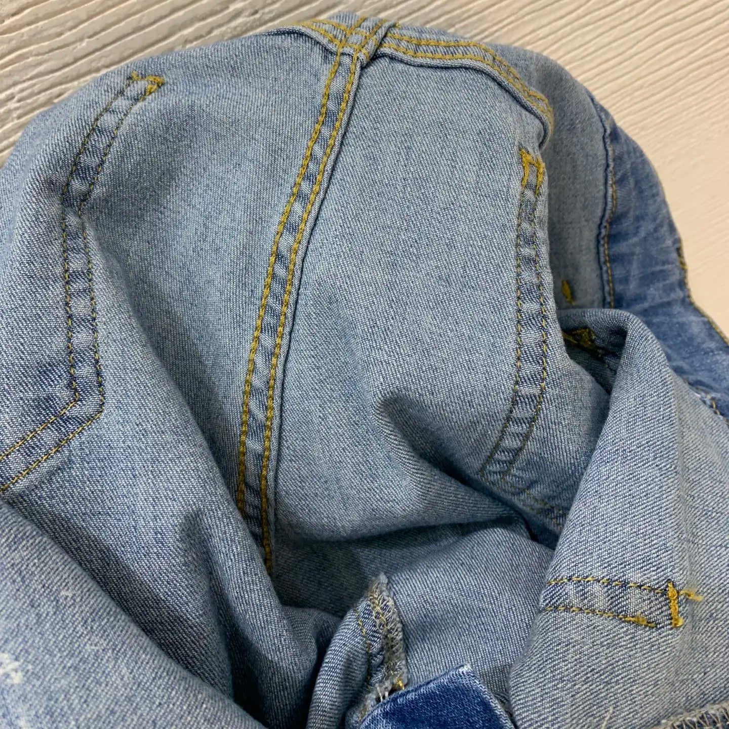 Women's Straight Jeans With Letter Print Embroidery Pockets Mid Waist