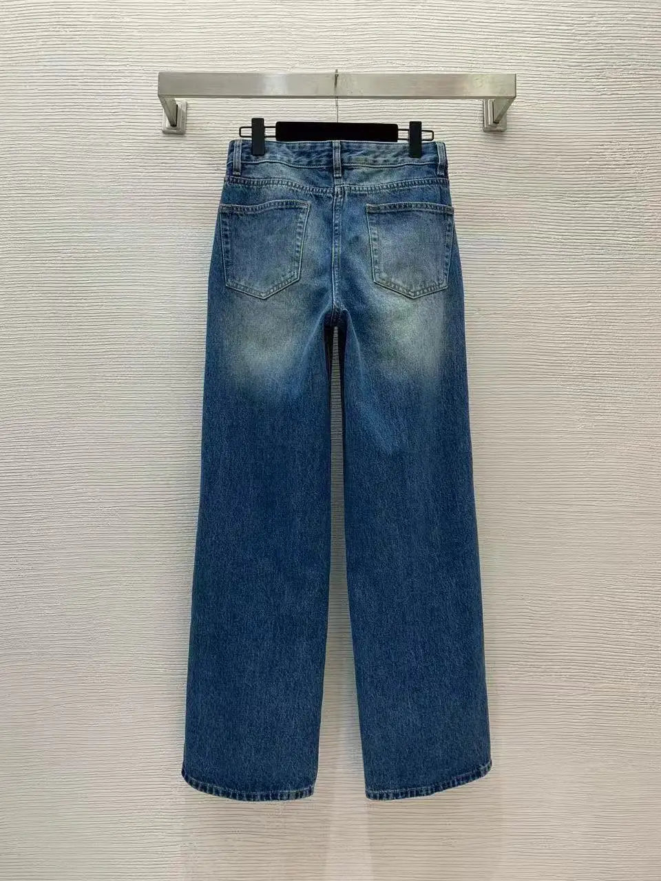 Women's High-Waist Wide-Leg Jeans With Classic Floral Pattern