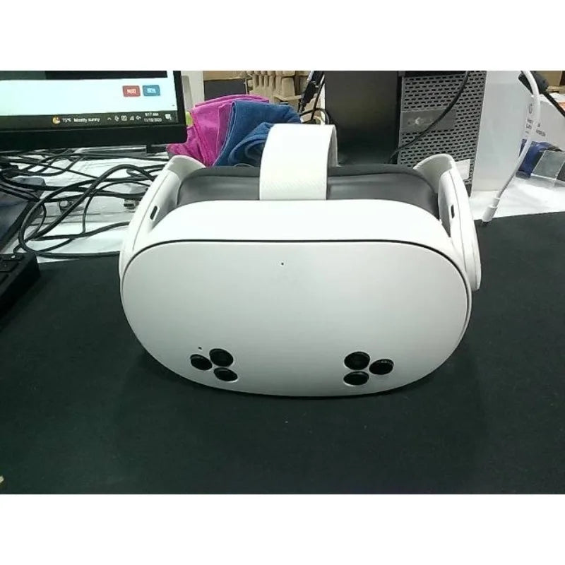 Oculus Quest 3S All-In-One Mixed Reality Headset With Passthrough