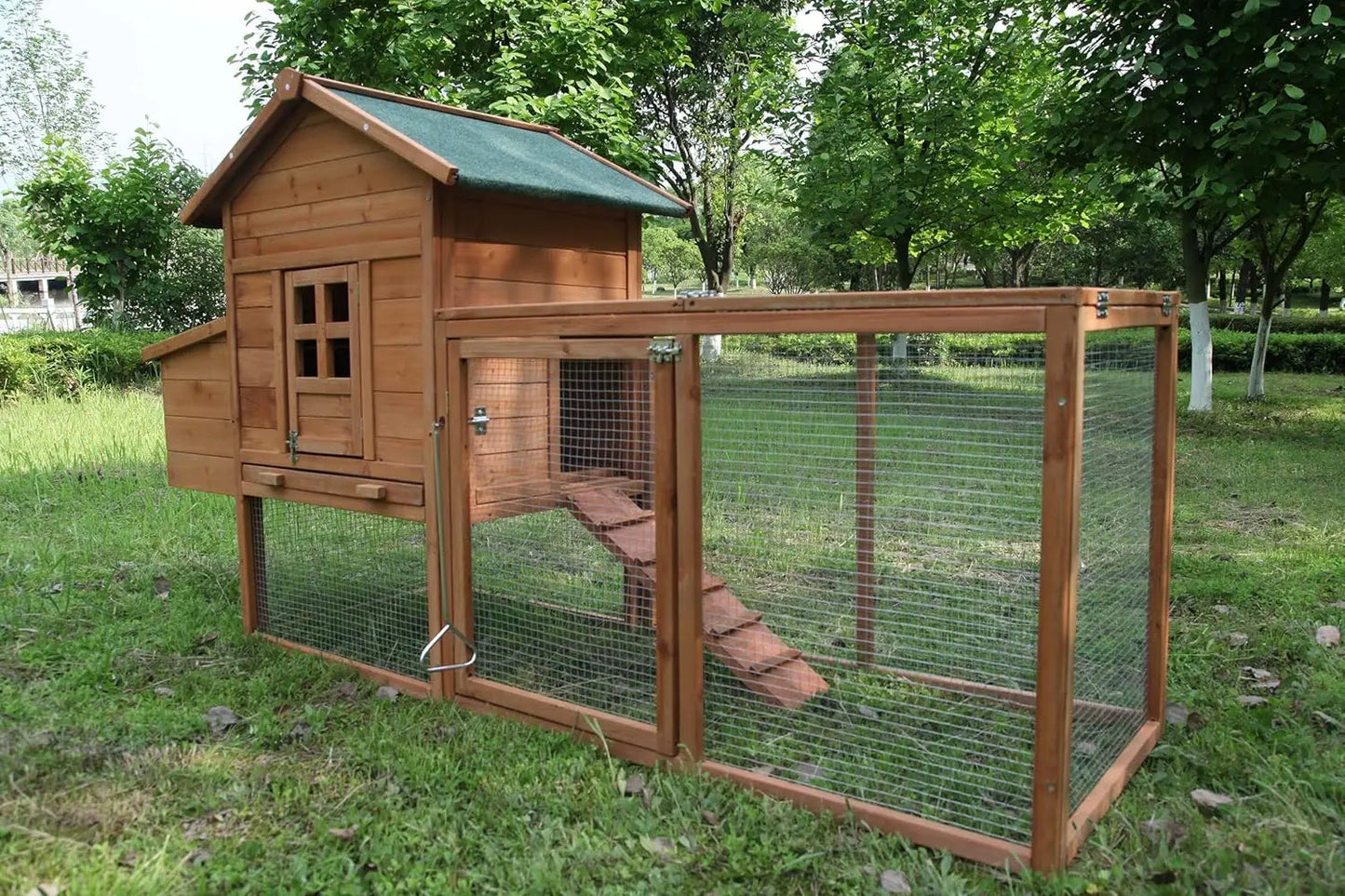 Weatherproof Outdoor Wooden Chicken Coop For 2-4 Chickens